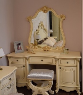Туалетный стол + Зеркало Мона Лиза (крем) в Камышлове - kamyshlov.mebel-74.com | фото